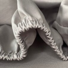 Satino paklodė su guma "Pilkoji magija", 160x200 cm
